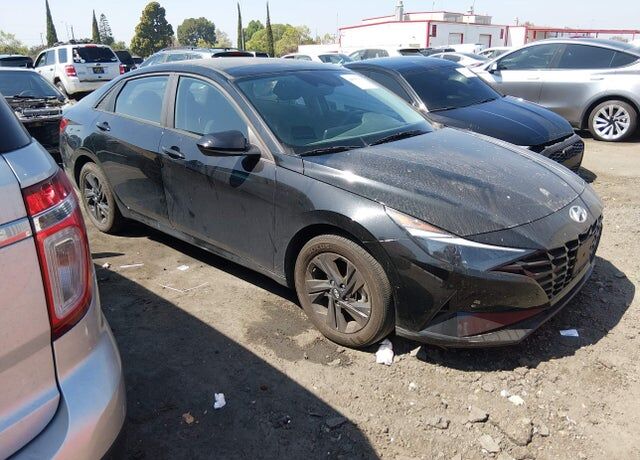 2023 HYUNDAI Elantra