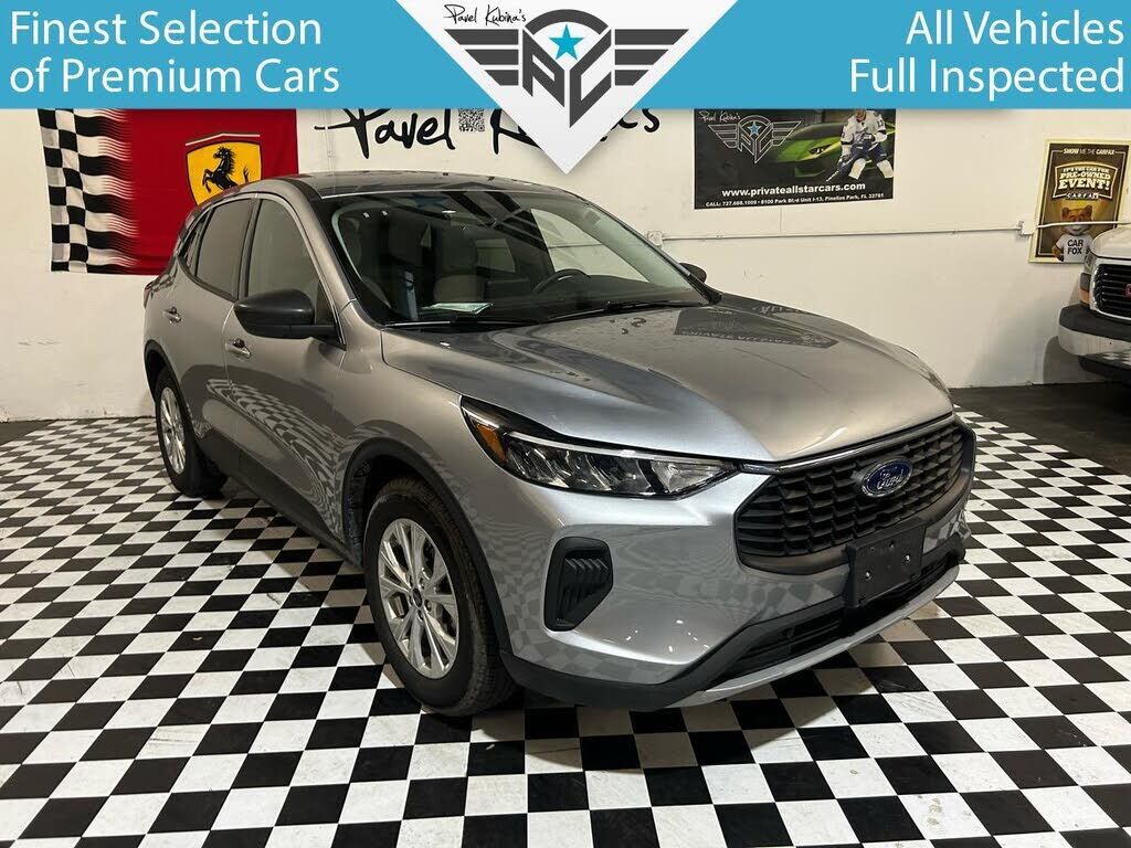 2024 FORD Escape