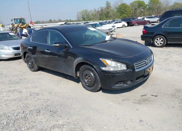 2012 NISSAN Maxima