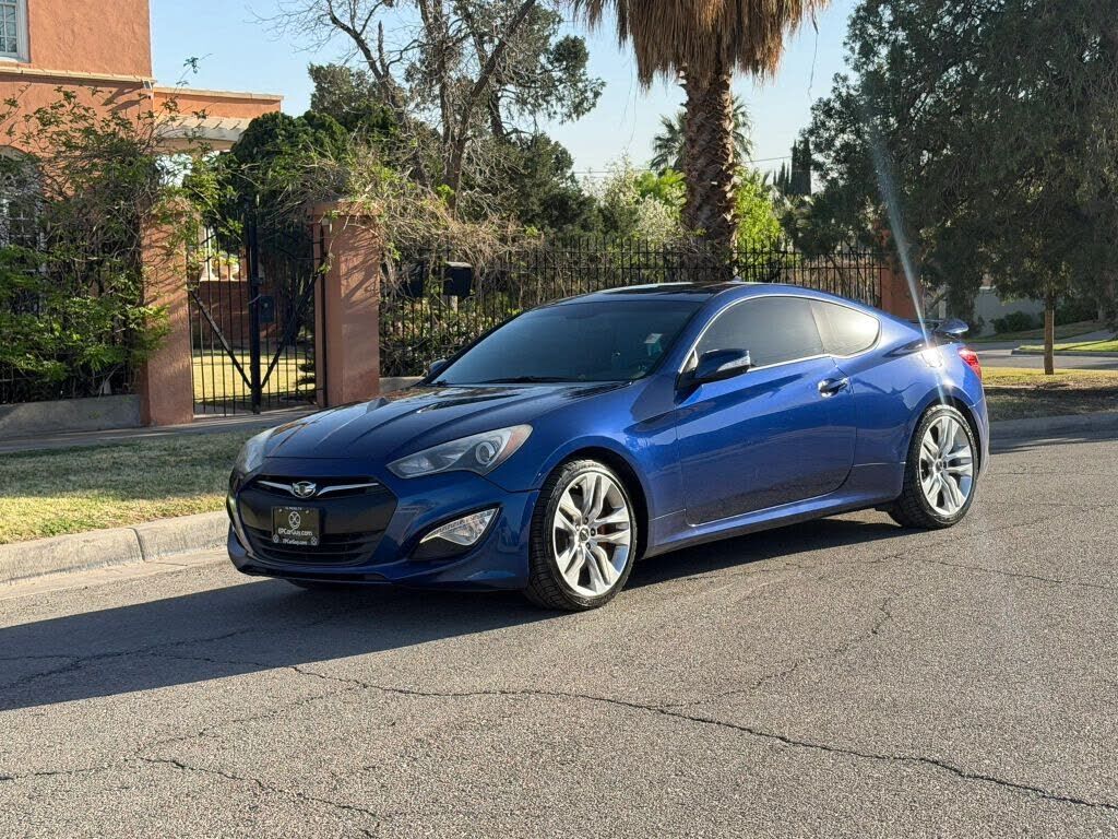 2016 HYUNDAI Genesis Coupe