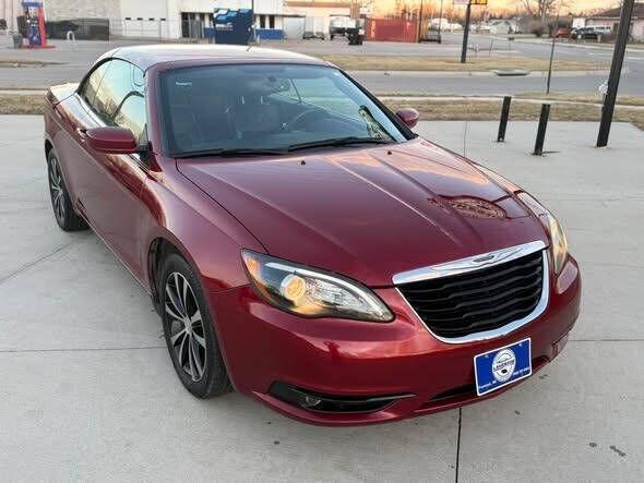 2012 CHRYSLER 200