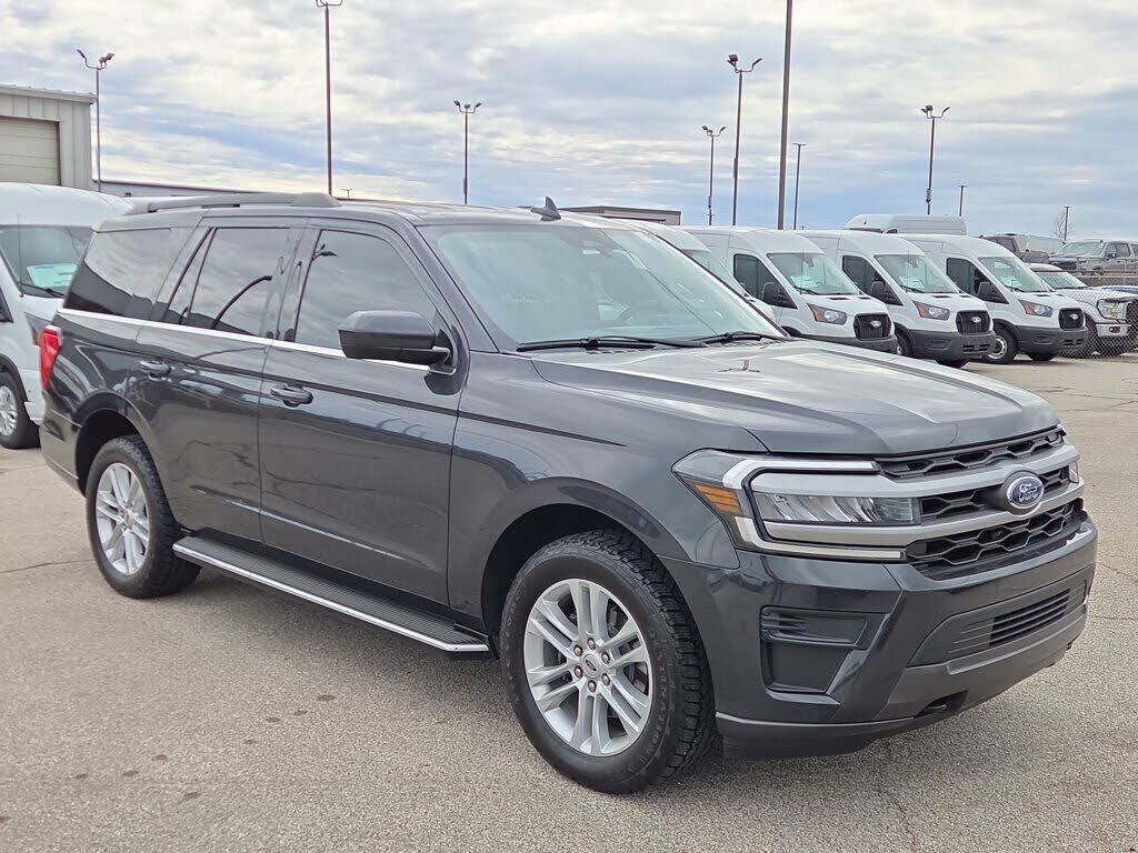 2022 FORD Expedition