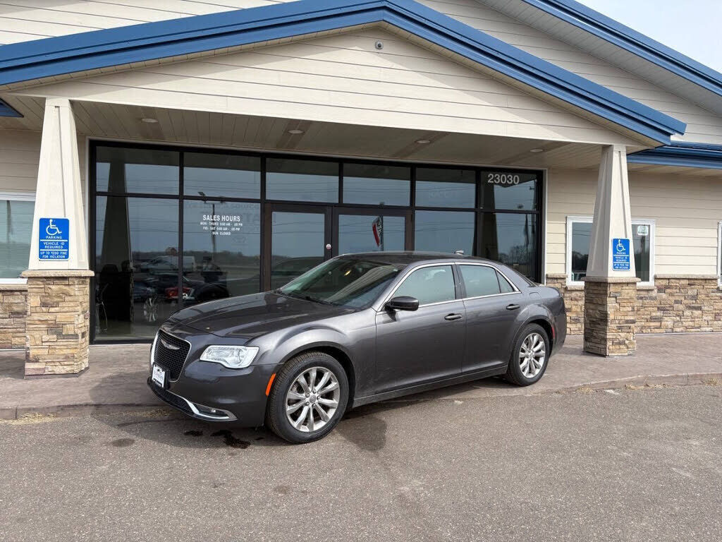 2015 CHRYSLER 300