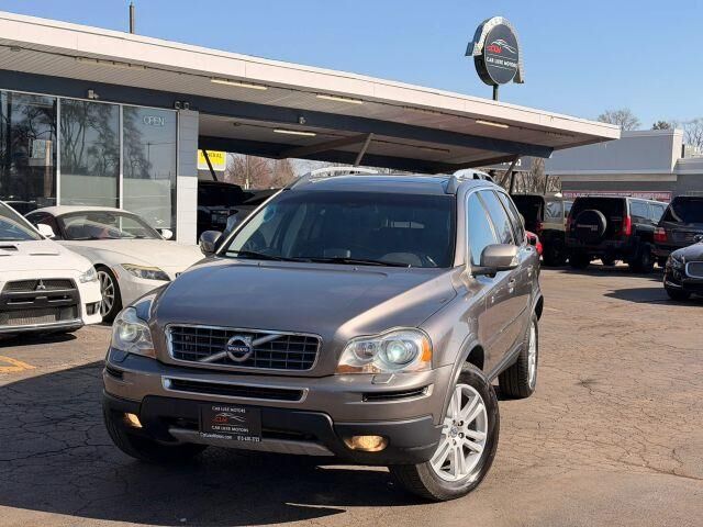 2011 VOLVO XC90