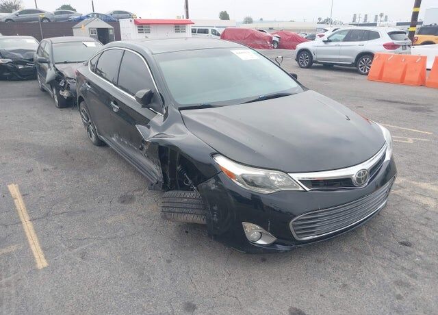 2013 TOYOTA Avalon