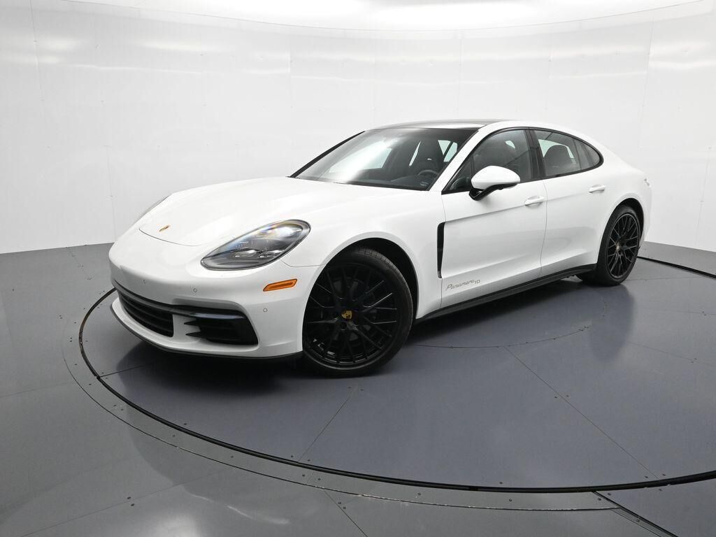 2020 PORSCHE Panamera