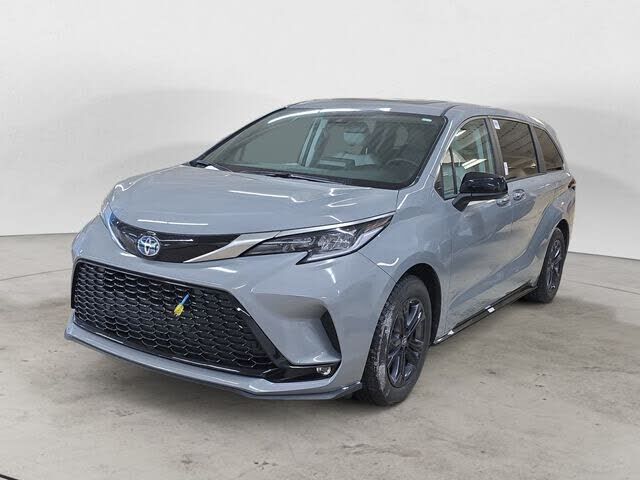 2024 TOYOTA Sienna