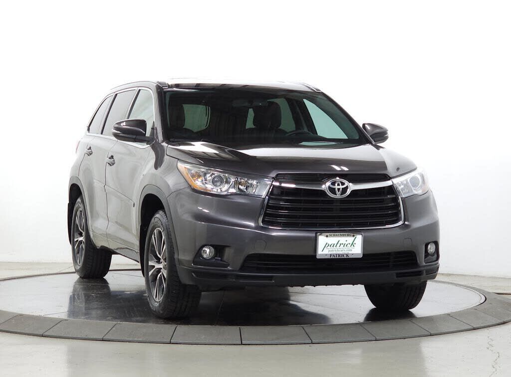 2016 TOYOTA Highlander