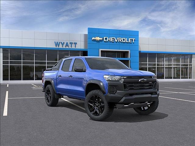 2025 CHEVROLET Colorado
