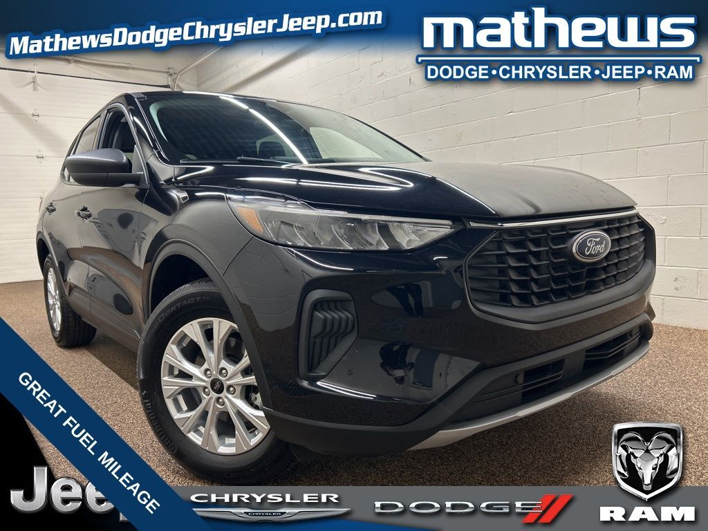 2025 FORD Escape