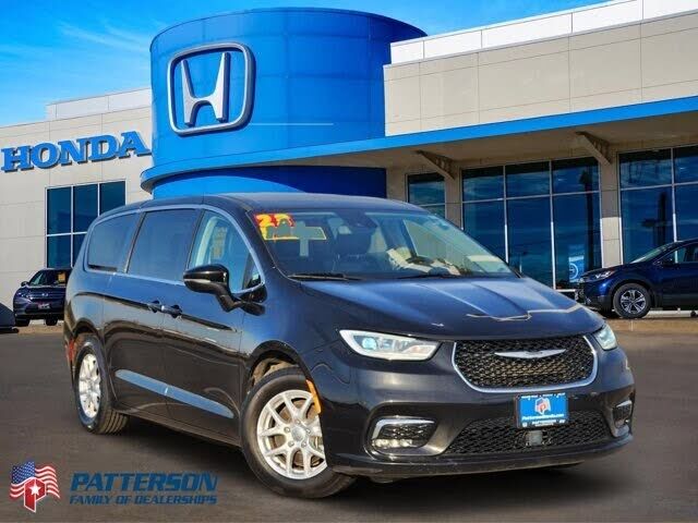 2023 CHRYSLER Pacifica