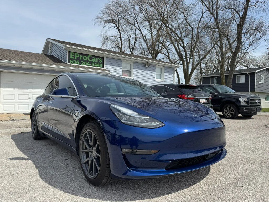 2018 TESLA Model 3