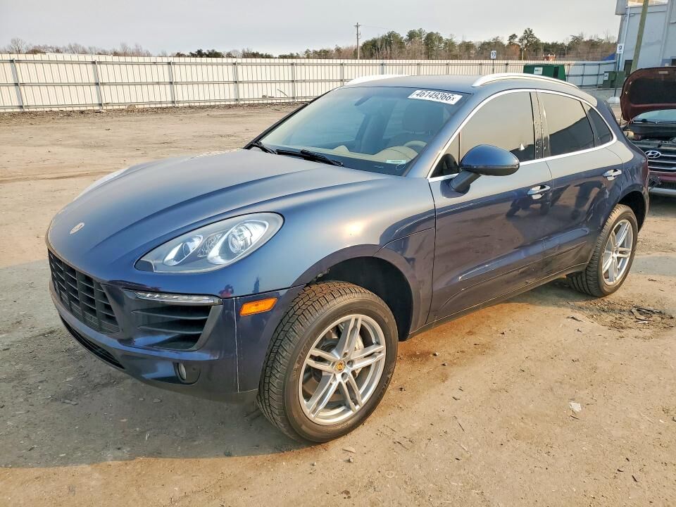 2015 PORSCHE Macan