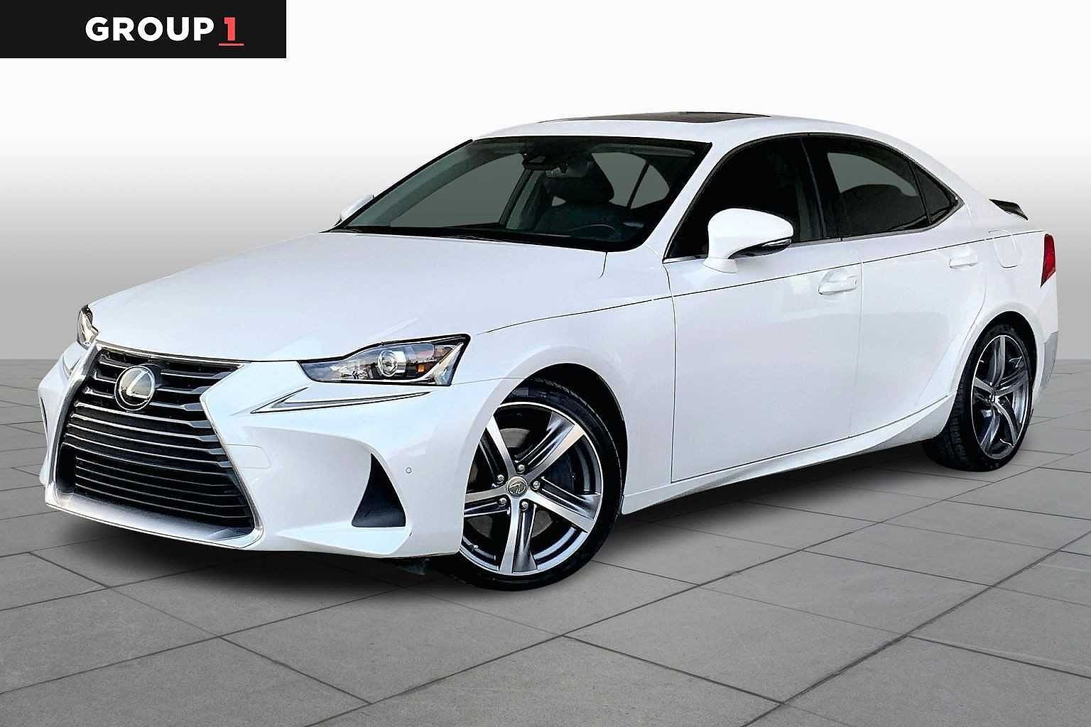 2019 LEXUS IS