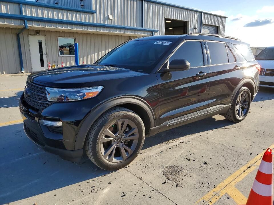 2021 FORD Explorer