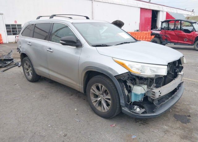 2014 TOYOTA Highlander