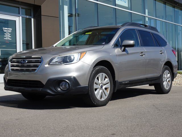 2016 SUBARU Outback