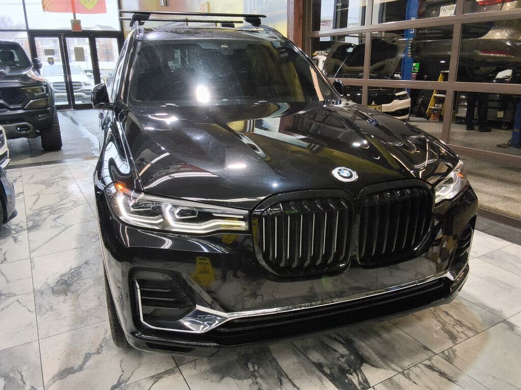 2021 BMW X7