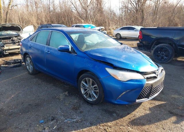 2017 TOYOTA Camry