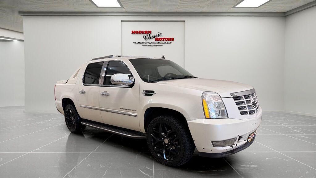2010 CADILLAC Escalade