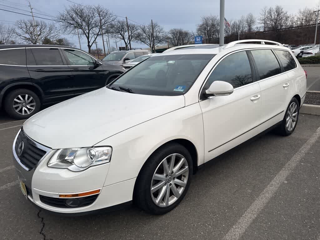 2010 VOLKSWAGEN Passat