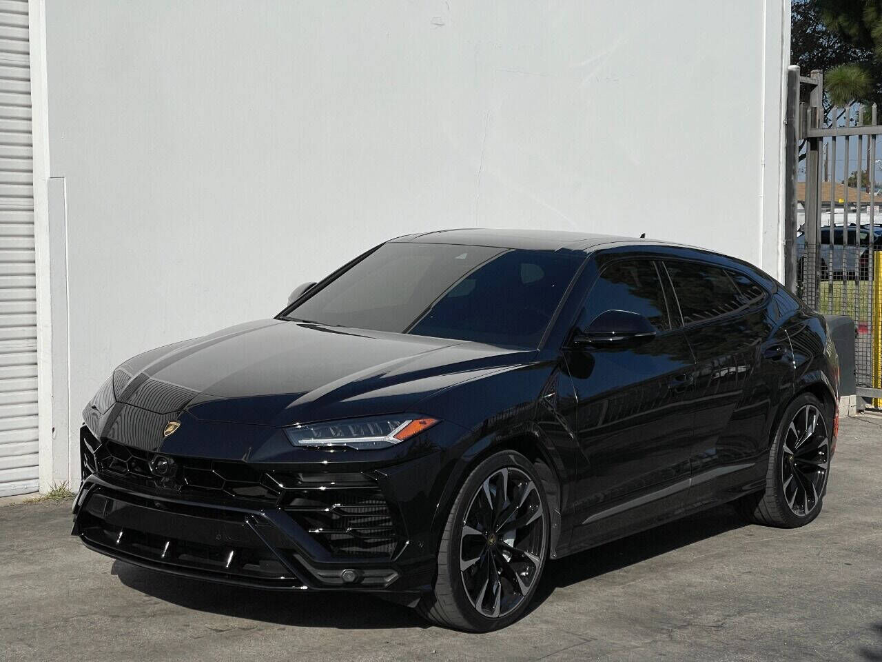 2020 LAMBORGHINI URUS