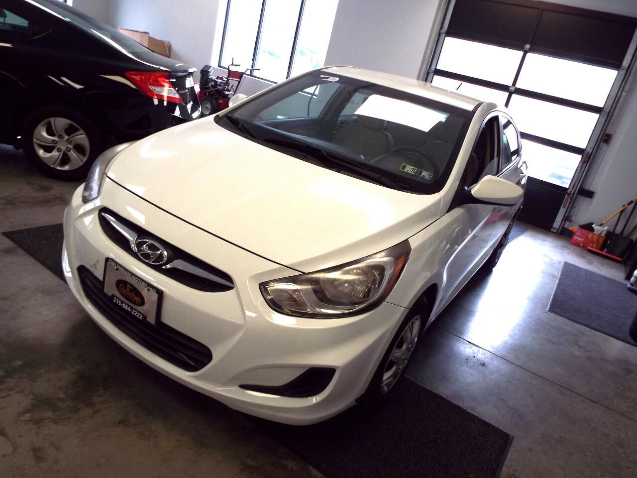2012 HYUNDAI Accent