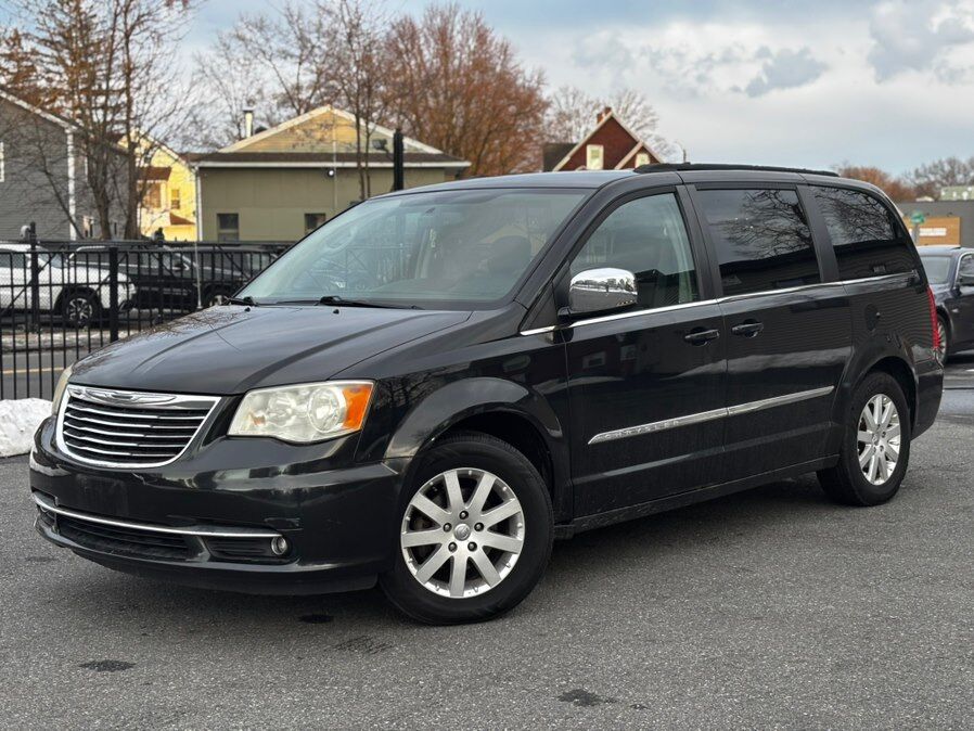 2011 CHRYSLER Town and Country