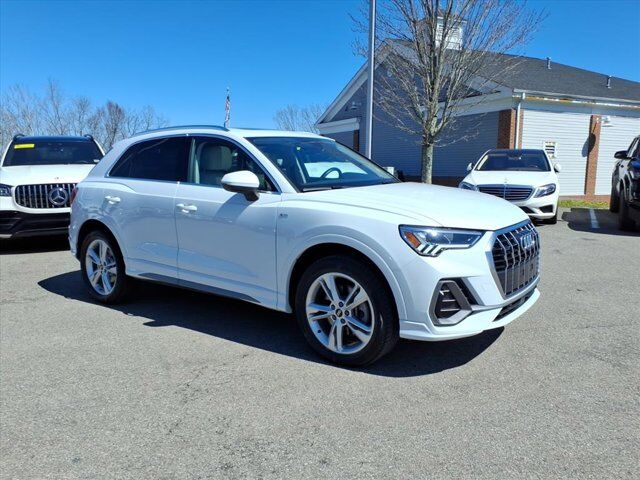 2023 AUDI Q3