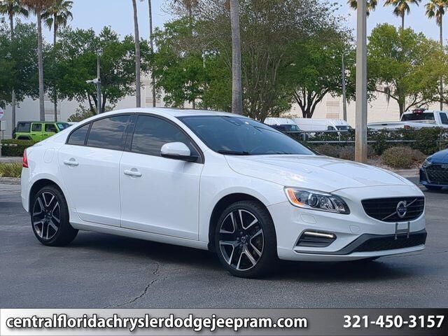 2018 VOLVO S60