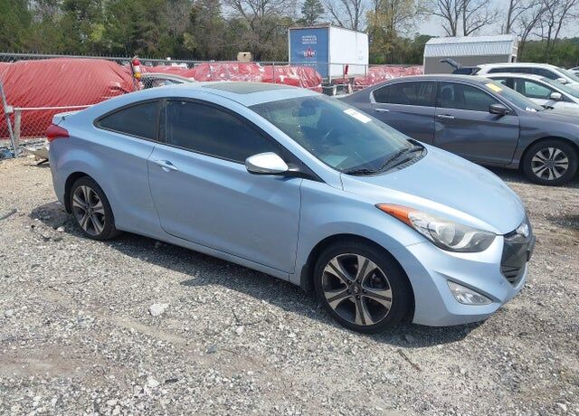 2013 HYUNDAI Elantra