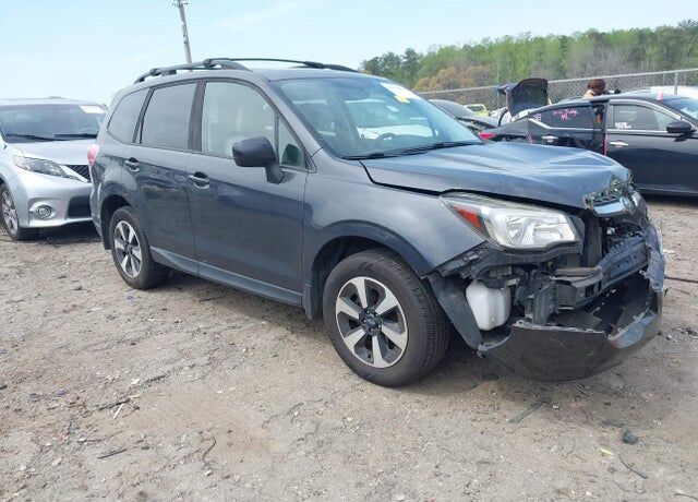 2017 SUBARU Forester