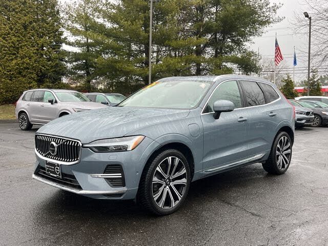 2023 VOLVO XC60