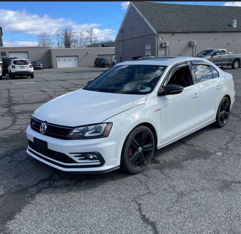 2016 VOLKSWAGEN Jetta