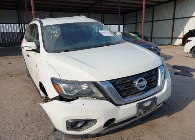 2017 NISSAN Pathfinder