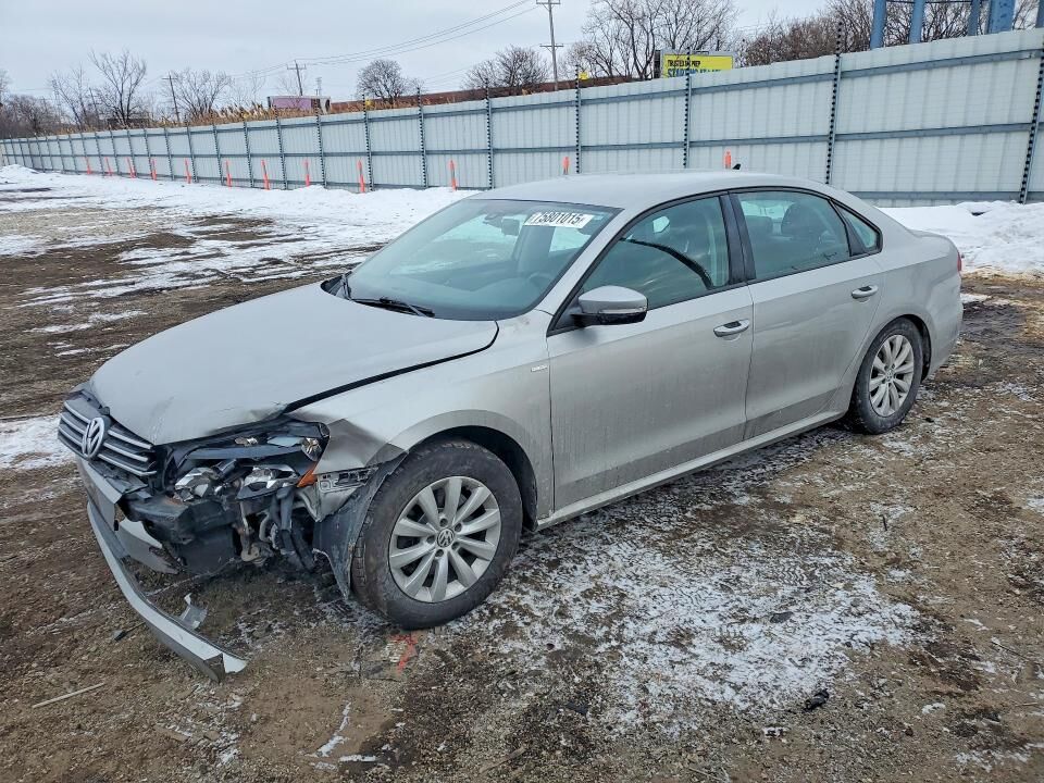 2014 VOLKSWAGEN Passat