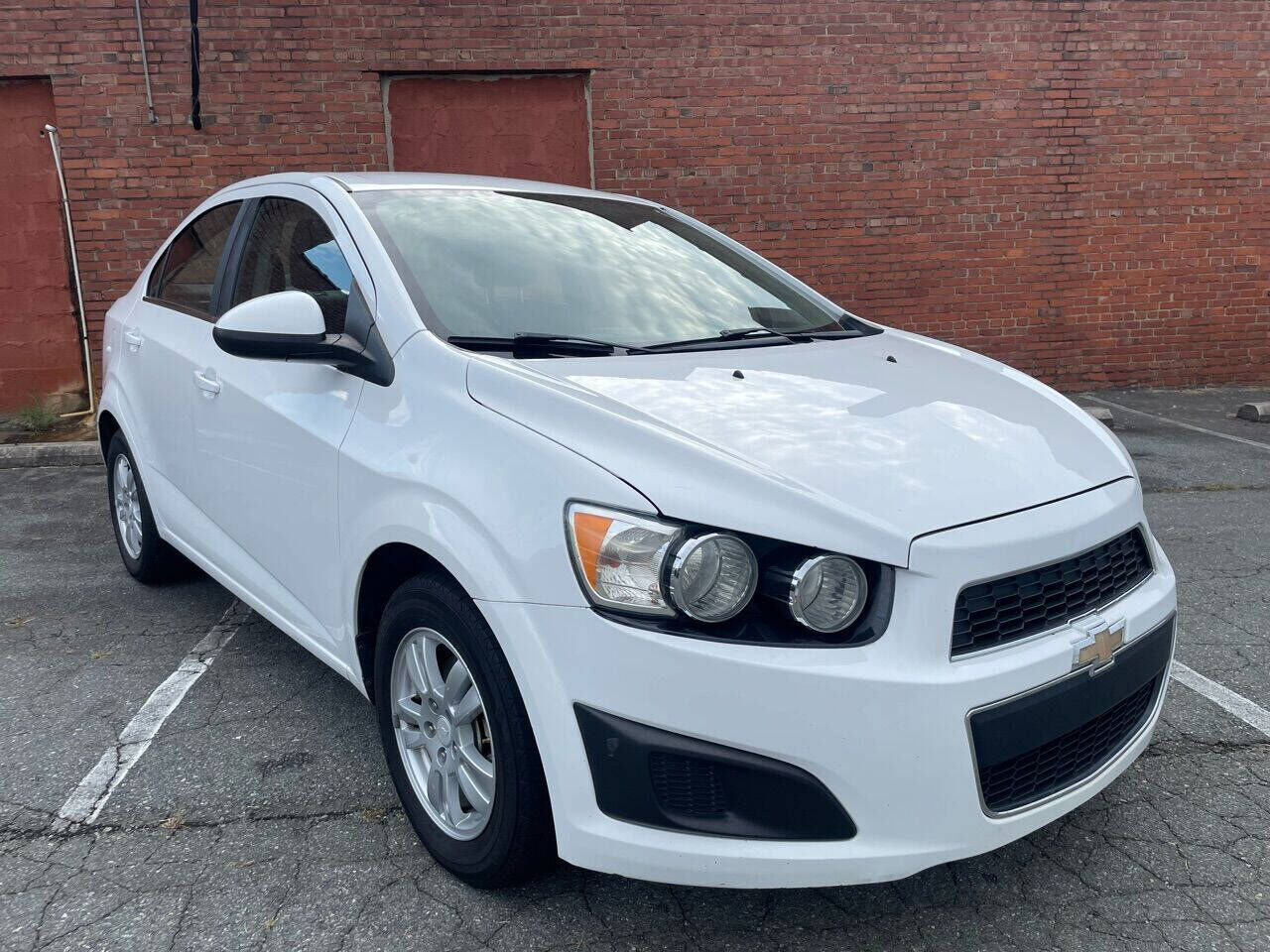 2016 CHEVROLET Sonic