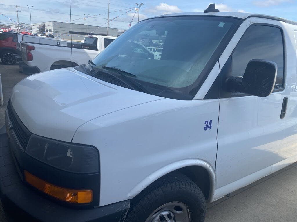 2019 CHEVROLET Express