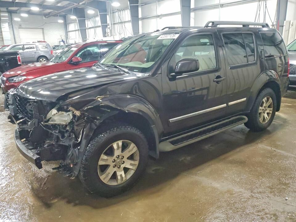 2012 NISSAN Pathfinder