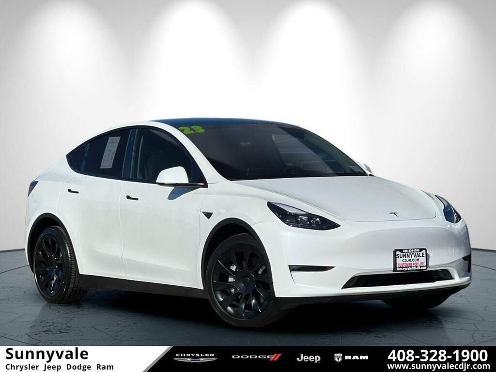 2023 TESLA Model Y