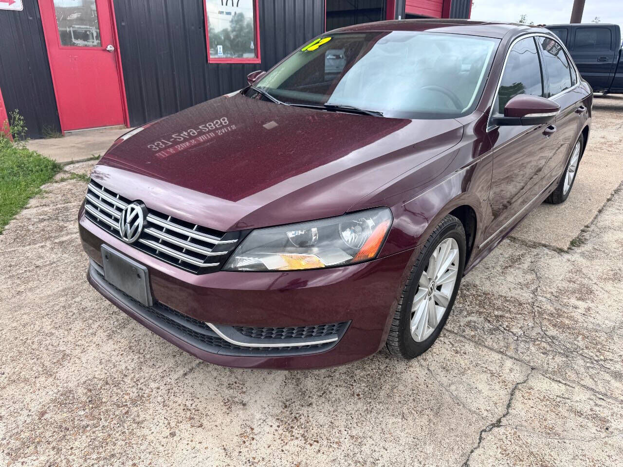 2012 VOLKSWAGEN Passat