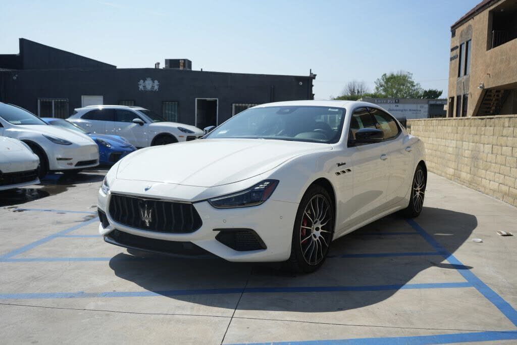 2024 MASERATI Ghibli