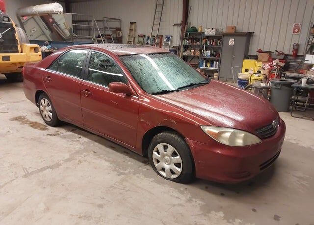 2004 TOYOTA Camry