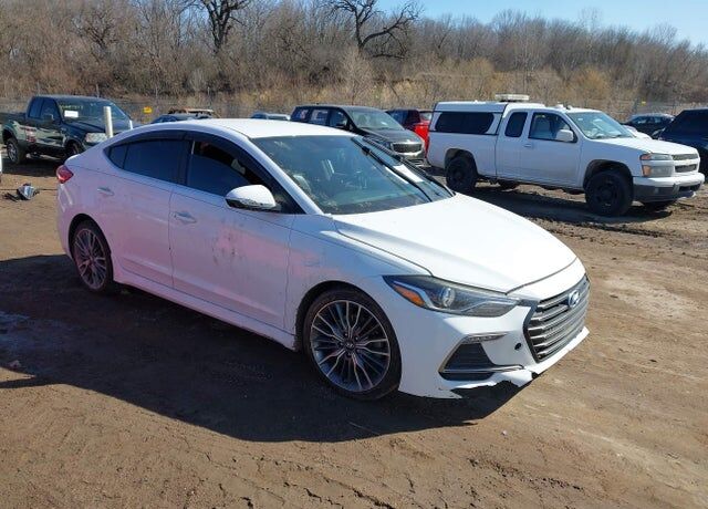 2017 HYUNDAI Elantra