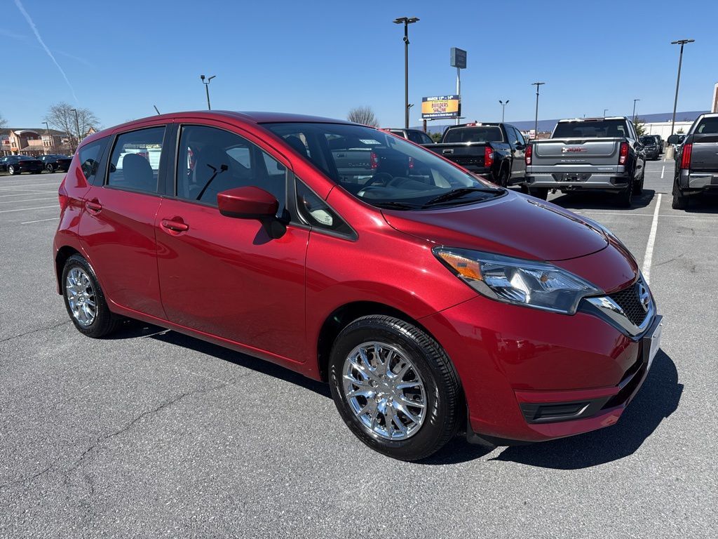 2017 NISSAN Versa