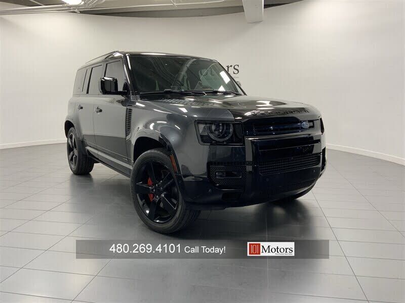 2023 LAND ROVER Defender