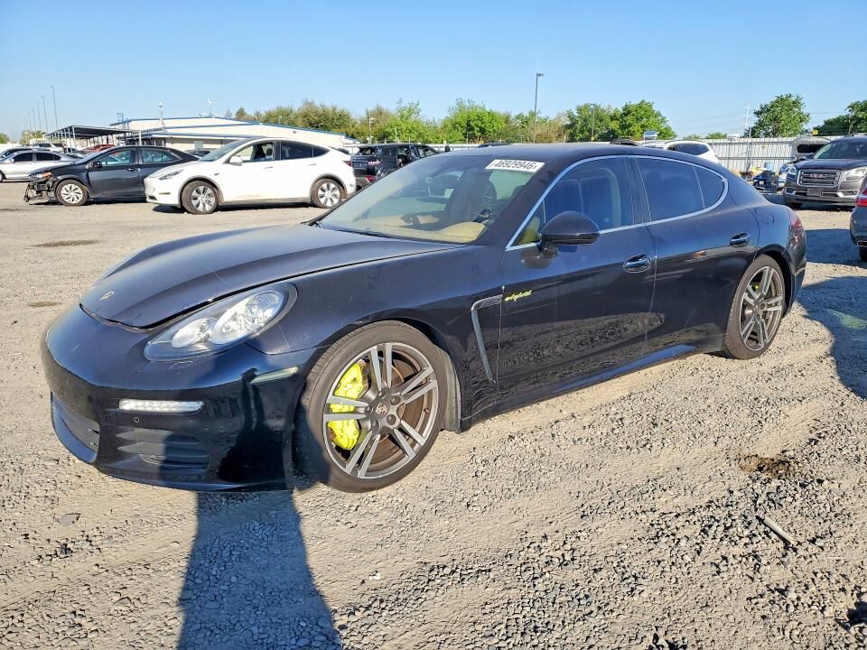 2014 PORSCHE Panamera