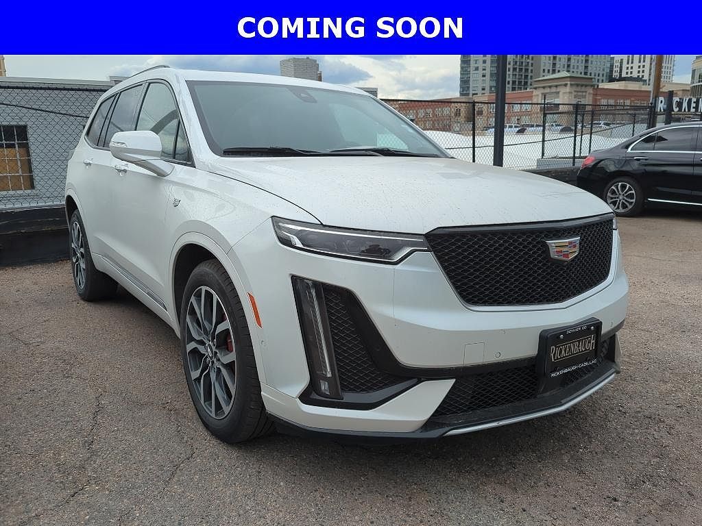 2025 CADILLAC XT6