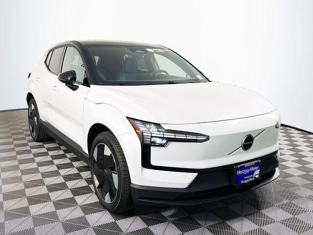 2025 VOLVO EX30
