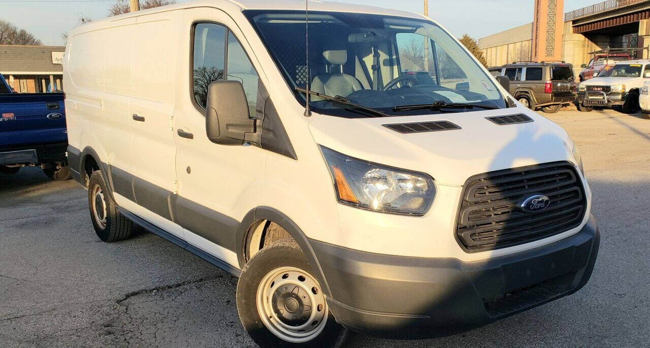 2015 FORD Transit